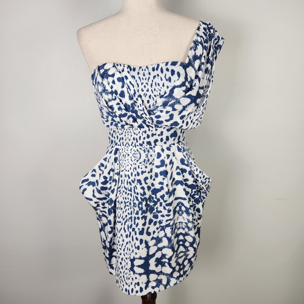 EUC BCBGeneration Blue & White Animal Print One-Shoulder Mini Dress Size 2 #0418